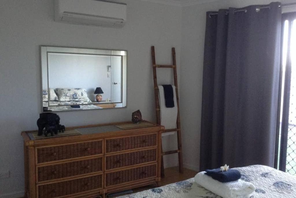 Oceanview Apartment Airlie Beach Exteriör bild