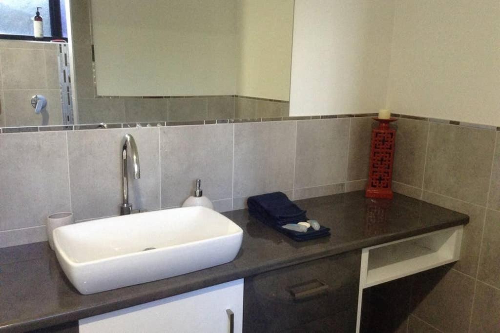 Oceanview Apartment Airlie Beach Exteriör bild