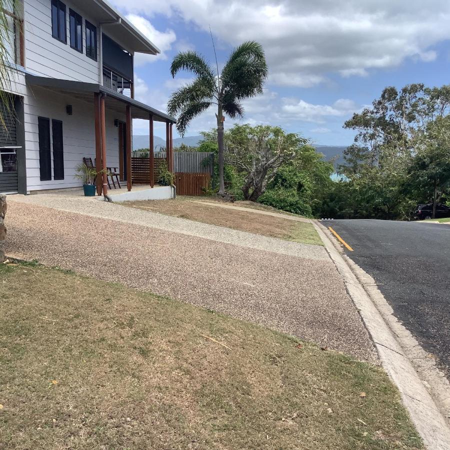 Oceanview Apartment Airlie Beach Exteriör bild